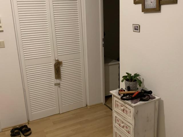 Perfect bright apartment on a quiet street near the park & swimming pool