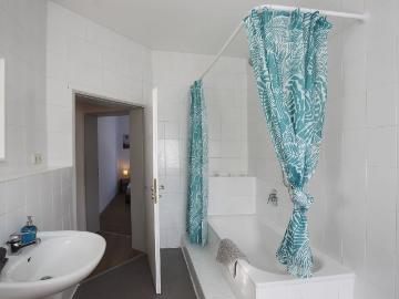 Perfect & cute apartment located in Braunschweig, Braunschweig Amsterdam Apartments for Rent