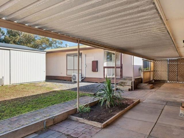 Perfect Combo: Modern Unit with Large Shed 6 month lease