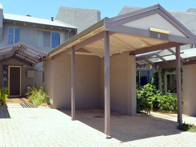 PERFECT COTTESLOE LIFESTYLE