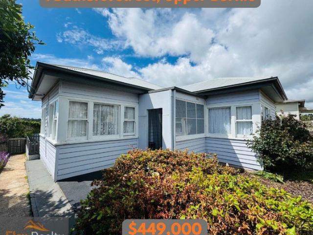 Perfect family 3 bedroom home in convenient location