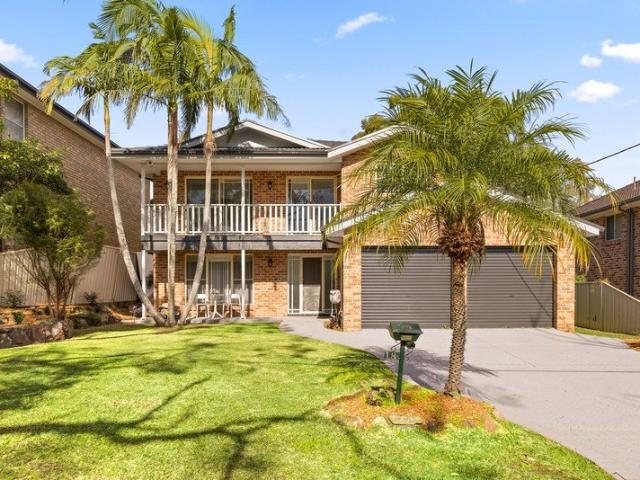 Perfect Family Home & Duplex Site Opportunity