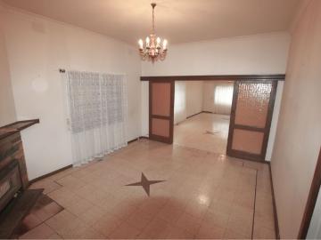 Perfect Family Home in a Prime Location Opposite Parkland!