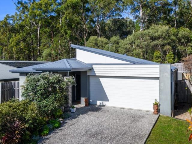 PERFECT FAMILY HOME IN A QUIET STREET!