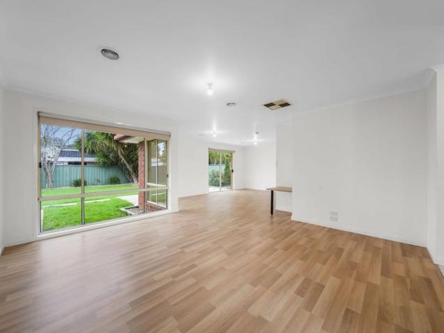 Perfect Family Home in Convenient Location!