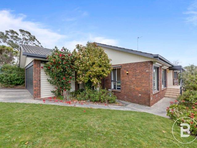 PERFECT FAMILY HOME IN POPULAR AREA