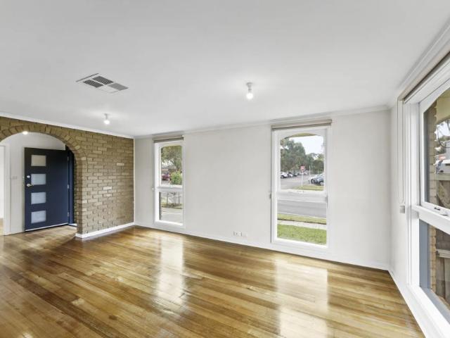 Perfect Family Home in Prime Location – A Must See Gem!