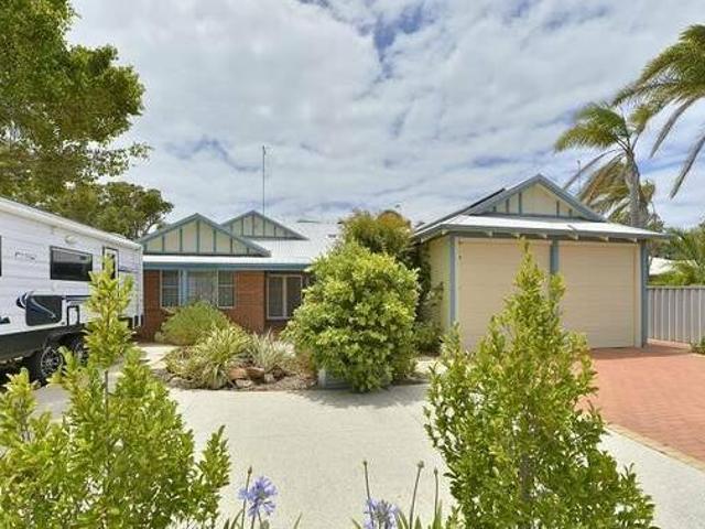 Perfect Family Home in Soughtafter Location