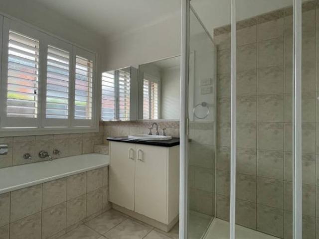 PERFECT FAMILY HOME WITH A DRIVE THROUGH GARAGE IDEAL FOR A BOAT/TRAILER