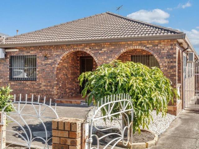 PERFECT FAMILY HOME WITH GREAT LOCATION