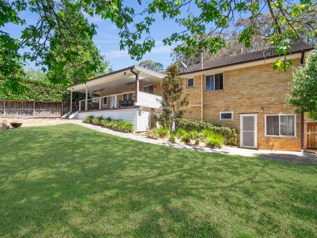 Perfect family home with guest accommodation on vast block