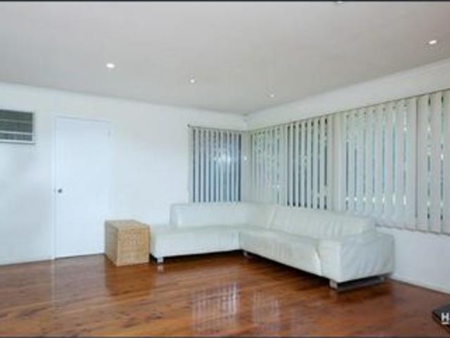 Perfect Family Home with in ground swimming pool!