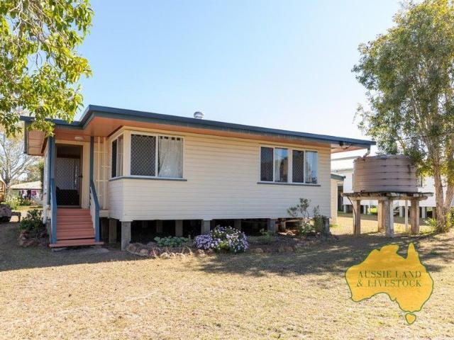 Perfect Family Home with Separate Guest Retreat