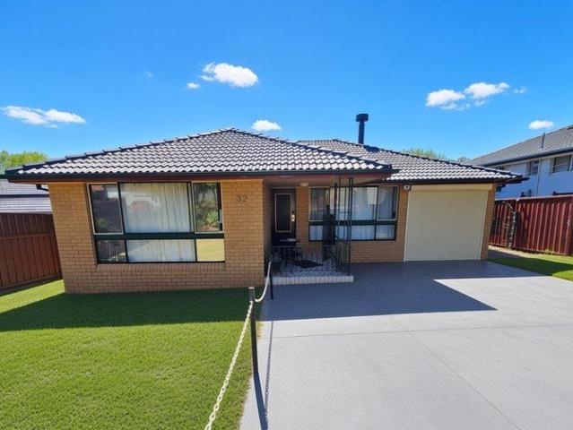 Perfect Family Home with Swimming pool!