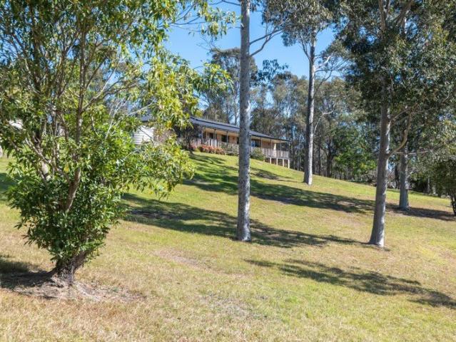 Acreage, Big Shed and Close to town