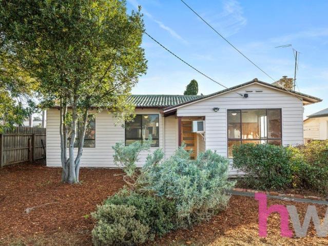 Perfect Family Living Close to Geelong CBD, Beaches & Ring Road