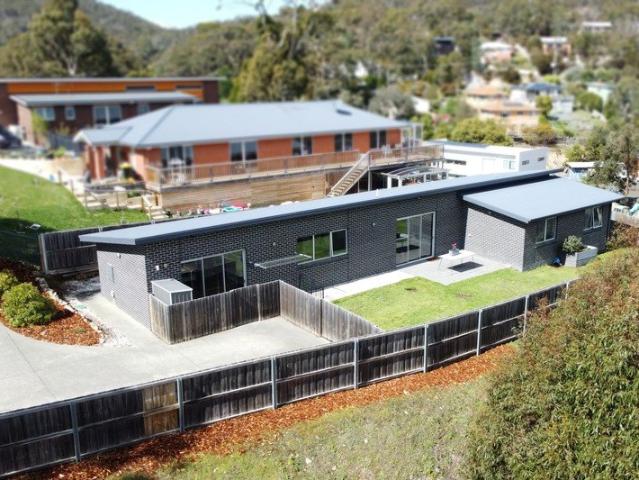 Perfect family retreat in the peaceful hills of Lenah Valley