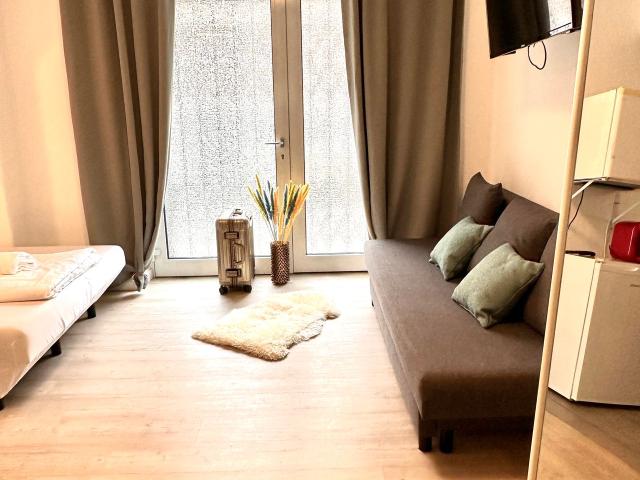 Perfect, fashionable studio located in Stuttgart, Stuttgart Amsterdam Apartments for Rent