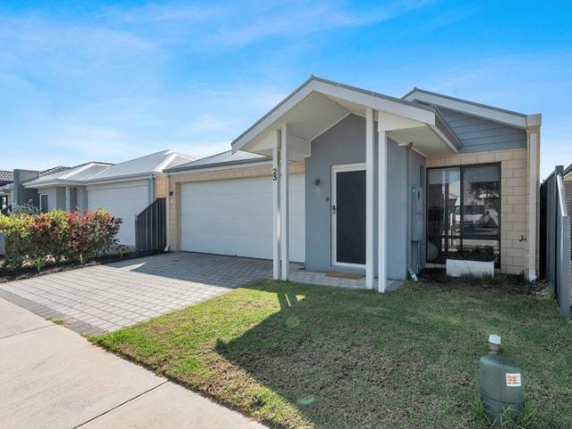 PERFECT FIRST HOME IN GREAT LOCATION! BE QUICK, IT'S SURE TO GO FAST!