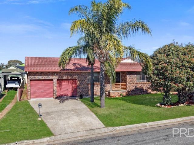 Perfect First Home or Investment in Westdale