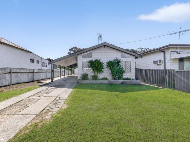 Perfect First Home Ready for Your Vision!