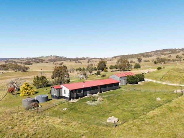 Perfect for Animal Lovers Spacious Country Living