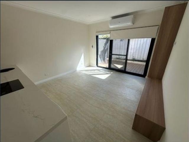 Perfect for FIFO – Private 1 Bedroom Studio with Own Garage in Prime Elevated Orelia