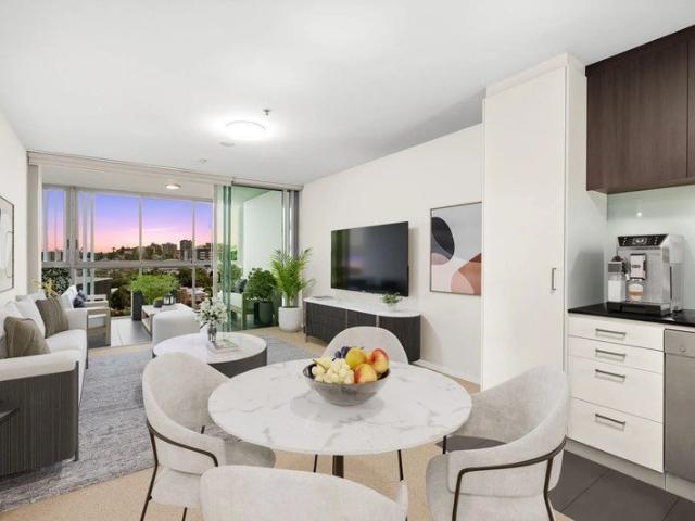 Perfect for First Home Owners & Investors City Views, Prime Location!