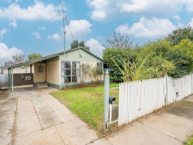 Perfect for First Home Buyers / Tradies!