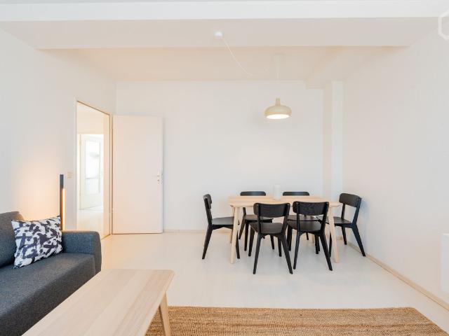 Perfect home with balcony in Berlin, Berlin Amsterdam Apartments for Rent