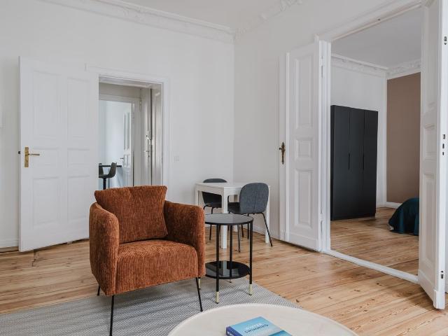 Perfect Kreuzberg 1BR w/ Balcony, Fully Equipped, Berlin Amsterdam Apartments for Rent