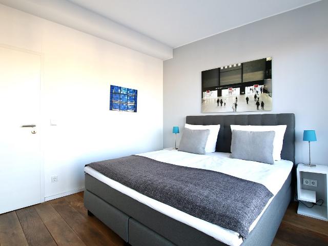Perfect Living Penthouse mit Balkon am Barbarossaplatz – zeitwohnen.de