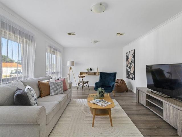 Perfect Location Near Werribee Plaza!