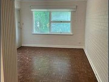 PERFECT LOCATION ONE BEDROOM APARTMENT