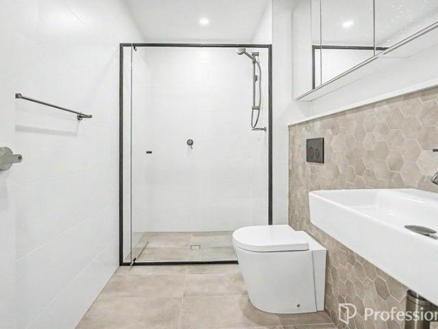 INVESTMENT OPPORTUNITY | BRAND NEW APARTMENT | FAIRFIELD