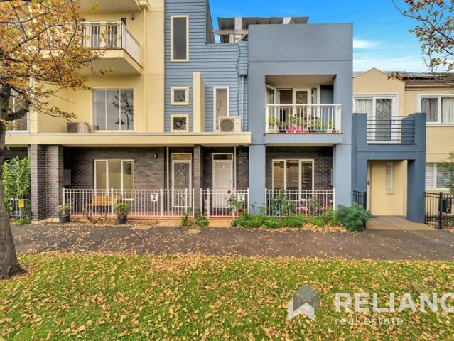 Perfect Location Family Home Facing Beautiful Park