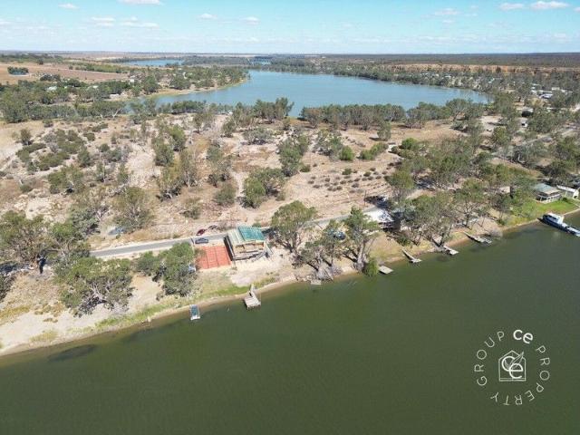 Perfect location for an acreage, River getaway property