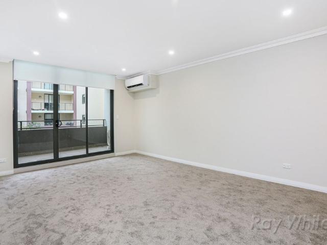 Perfect location, Just a 2 Minute Drive to Bella Vista Station