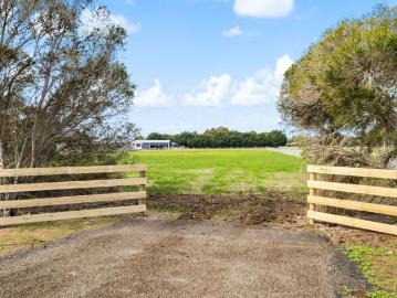 Perfect Location Titled 4,039m2