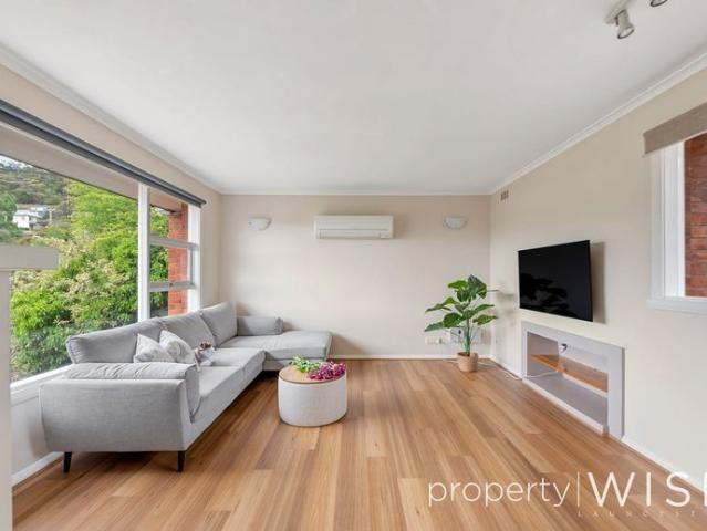 Perfect Location with Stunning Views – Fully Furnished & Ready to Enjoy