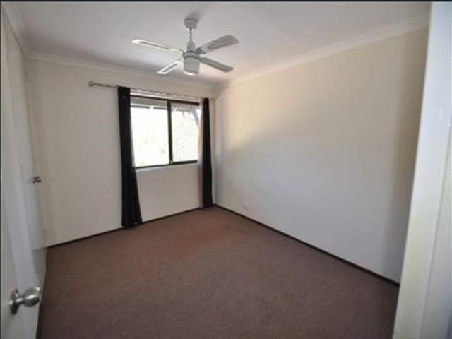 PERFECT LOCATION! 2 PARKING BAYS!