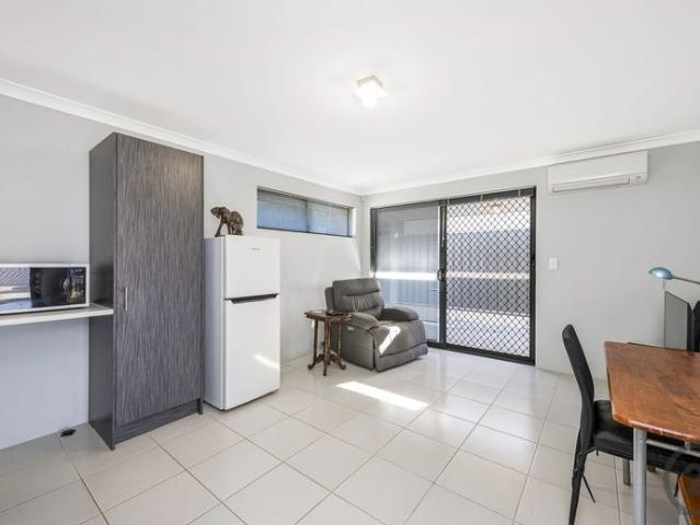 Perfect Lock Up Leave 2 Bedroom