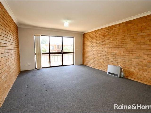 Perfect Piper Upstairs Unit Available 19.8.2026