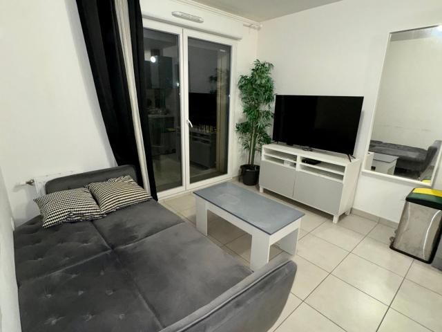 Perfect & quiet suite in nice area