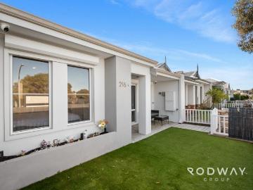 Perfect Starter, Downsizer or Investment Opportunity in Sought After Annie's Landing