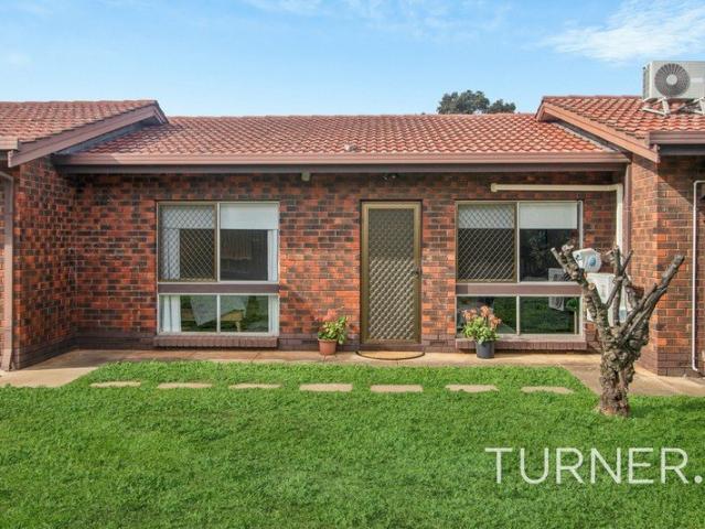 Perfect starter home or ideal investment in a great location!