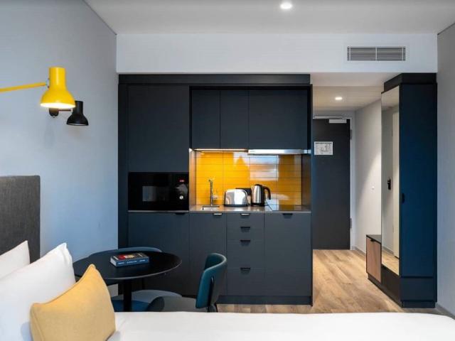 Perfect studio near airport, Frankfurt Amsterdam Apartments for Rent