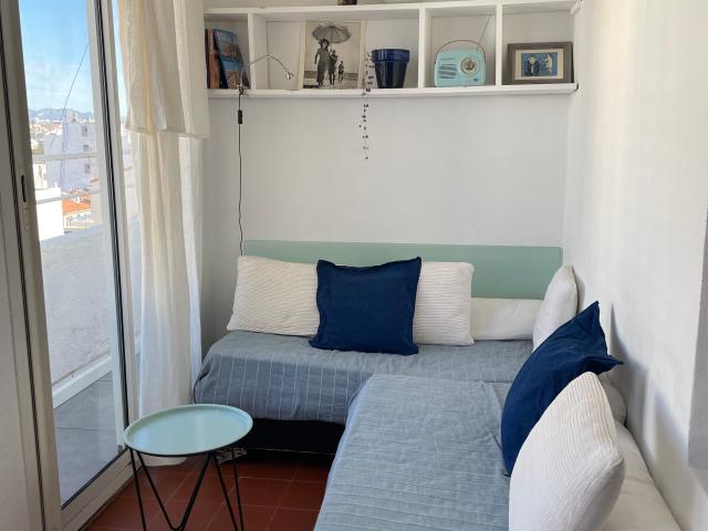 Perfect suite in popular area, Marseille