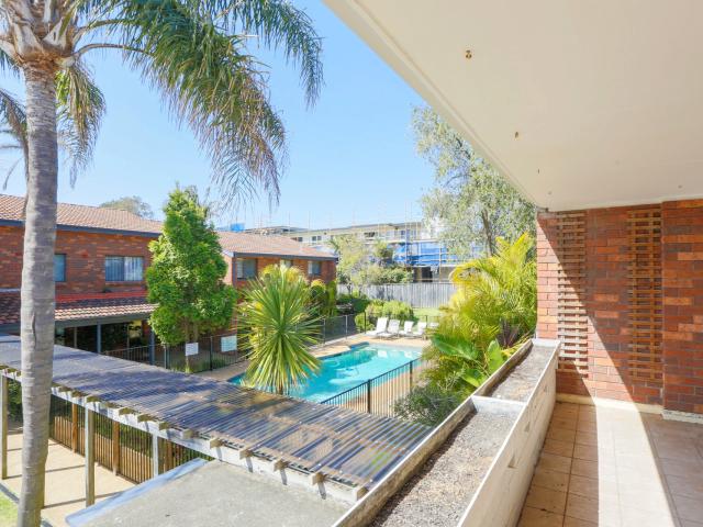 perfect sunny space steps to the beach!