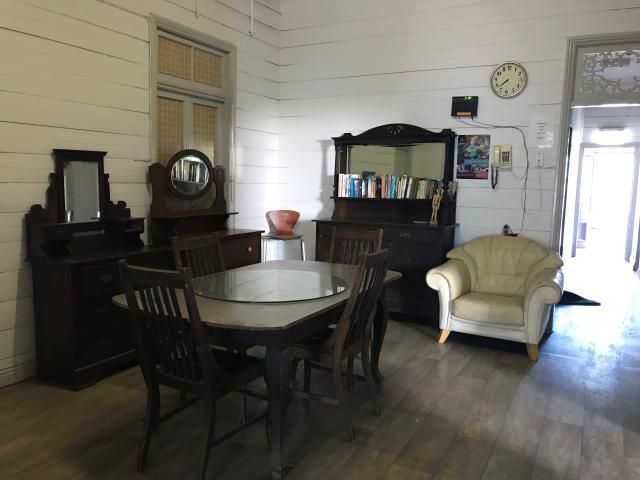 PERFECT SHARE ACCOMMODATION LOCATED IN THE HEART OF FORTITUDE VALLEY